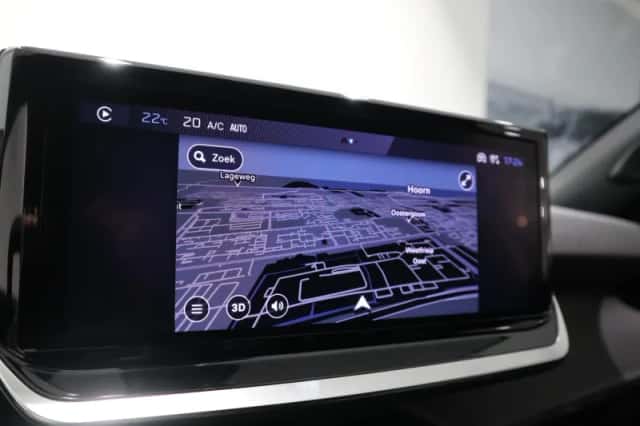 Peugeot 2008 (2024) thumbnail 18