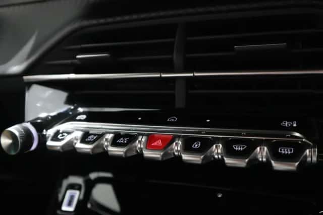 Peugeot 2008 (2024) thumbnail 20