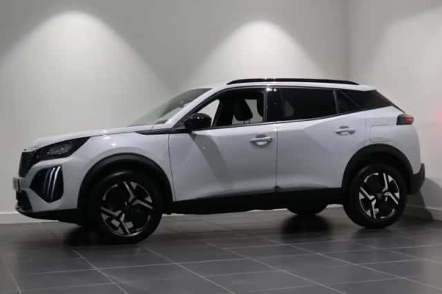 Peugeot 2008 (2024) thumbnail 3