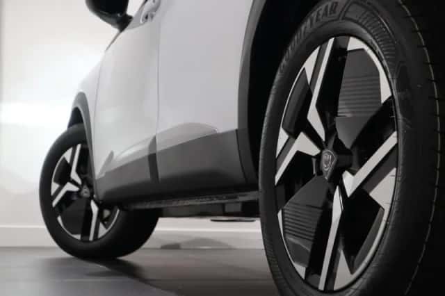 Peugeot 2008 (2024) thumbnail 27