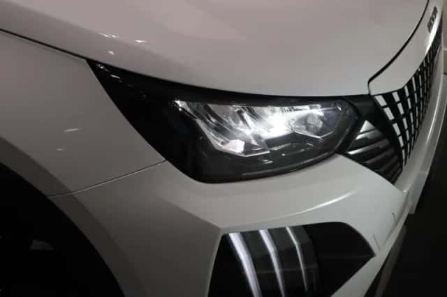 Peugeot 2008 (2024) thumbnail 28