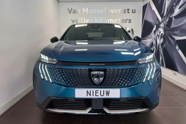 Peugeot e-3008 (2025) thumbnail 2