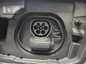 Peugeot e-3008 (2025) thumbnail 12