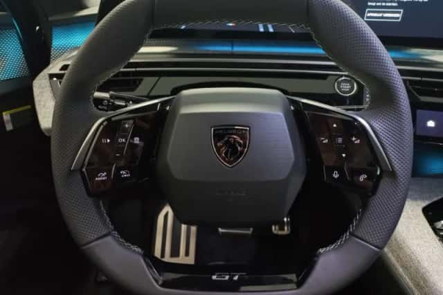 Peugeot e-3008 (2025) thumbnail 17