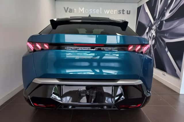 Peugeot e-3008 (2025) thumbnail 3