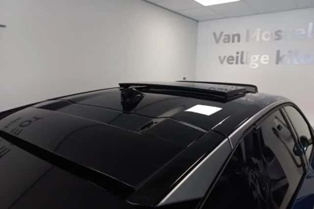 Peugeot e-3008 (2025) thumbnail 10