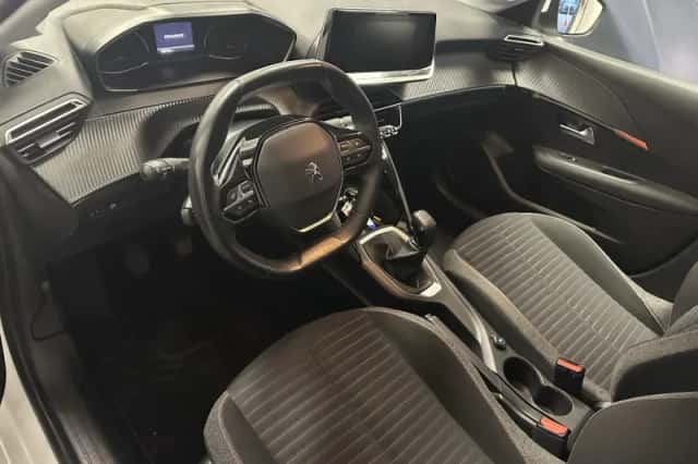 Peugeot 208 (2022) thumbnail 6