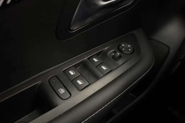 Peugeot 208 (2024) thumbnail 10