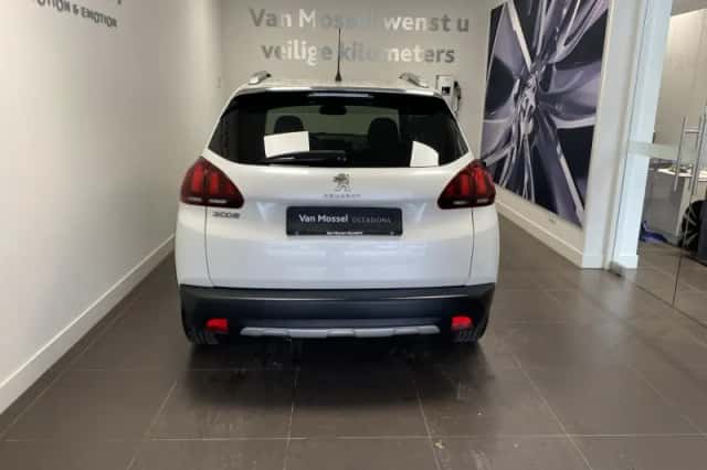 Peugeot 2008 (2019) thumbnail 4