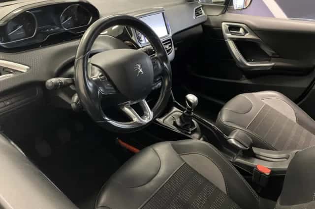 Peugeot 2008 (2019) thumbnail 7