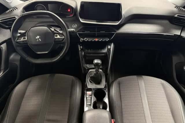 Peugeot 2008 (2021) thumbnail 7