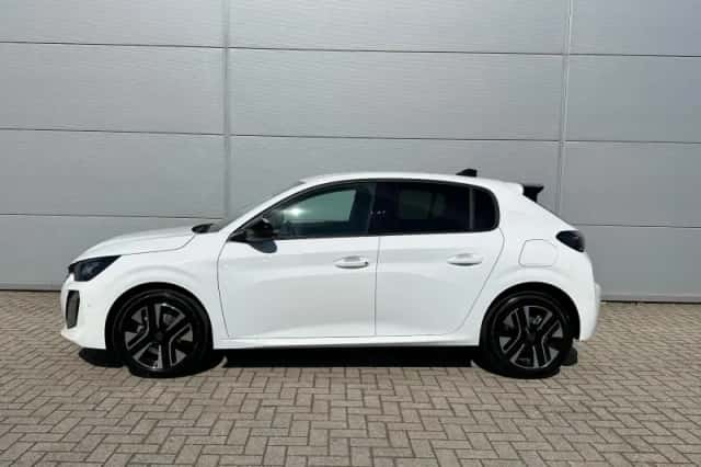 Peugeot 208 (2025) thumbnail 2