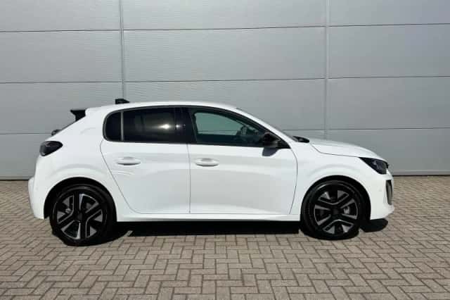 Peugeot 208 (2025) thumbnail 6