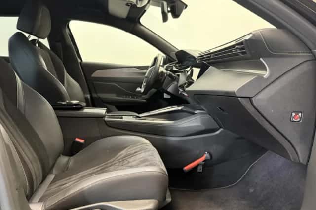 Peugeot 308 (2023) thumbnail 5