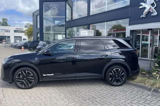 Peugeot 5008 (2025) thumbnail 4