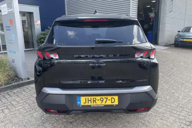 Peugeot 5008 (2025) thumbnail 6