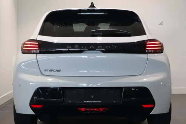 Peugeot 208 (2025) thumbnail 6