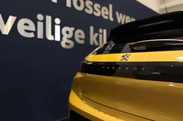 Peugeot 208 (2021) thumbnail 11