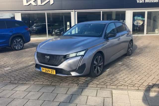 Peugeot 308 (2022) thumbnail 1