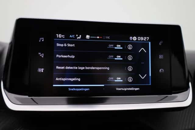 Peugeot 208 (2022) thumbnail 26