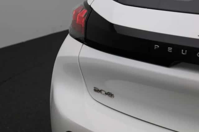 Peugeot 208 (2022) thumbnail 33