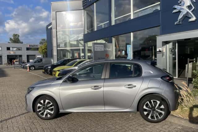 Peugeot 208 (2025) thumbnail 3