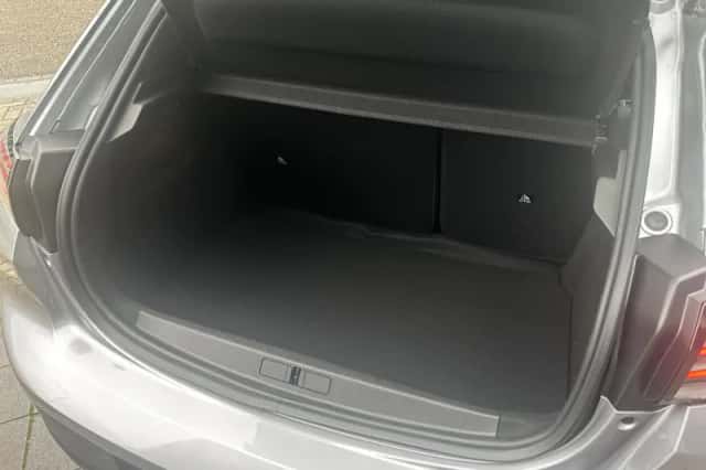 Peugeot 208 (2024) thumbnail 14