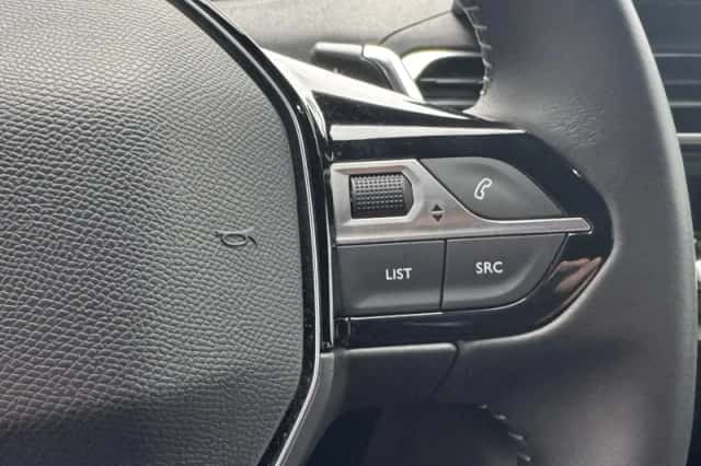 Peugeot 3008 (2024) thumbnail 16