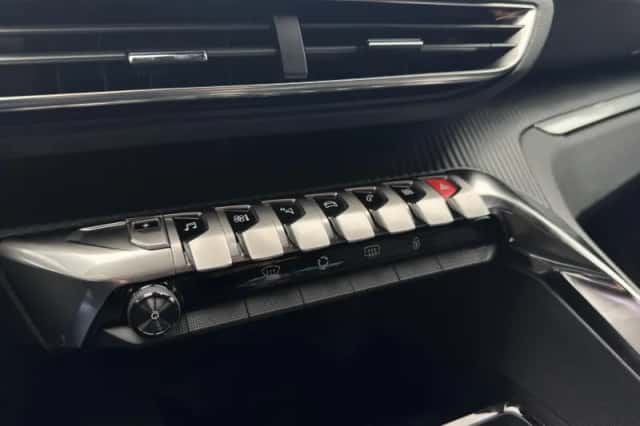 Peugeot 3008 (2024) thumbnail 20