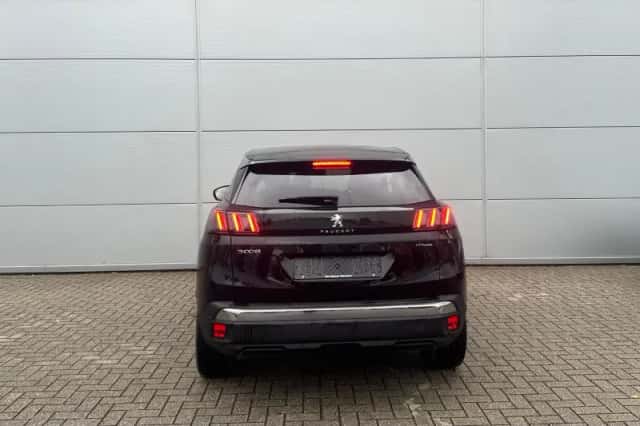 Peugeot 3008 (2024) thumbnail 5