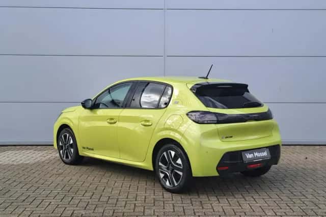 Peugeot e-208 (2024) thumbnail 6
