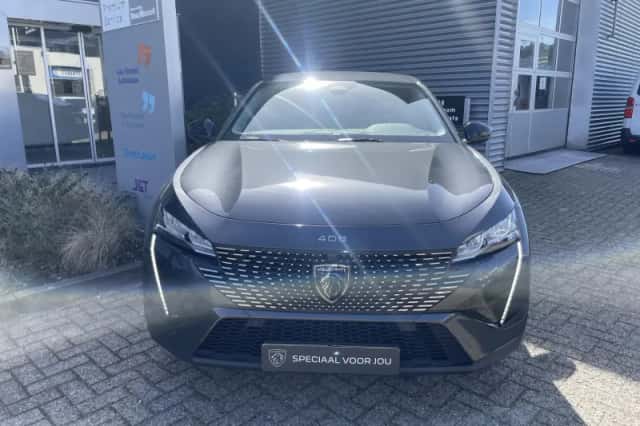 Peugeot 408 (2023) thumbnail 5