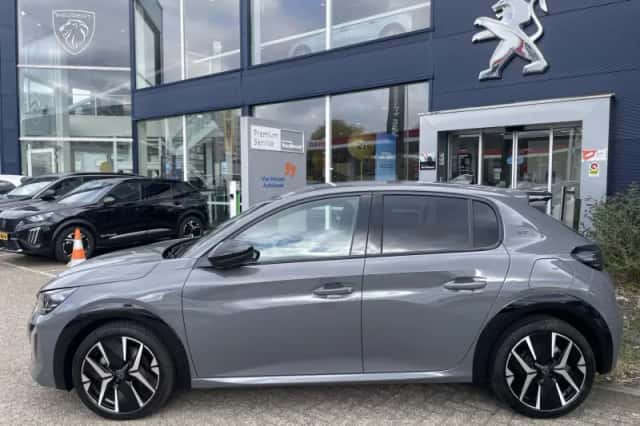 Peugeot 208 (2024) thumbnail 4
