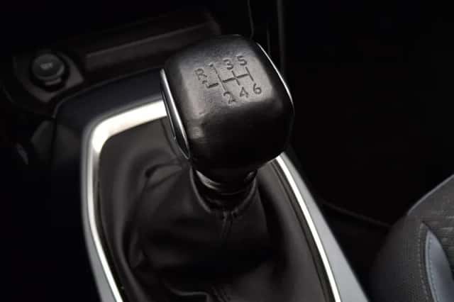 Peugeot 2008 (2021) thumbnail 13