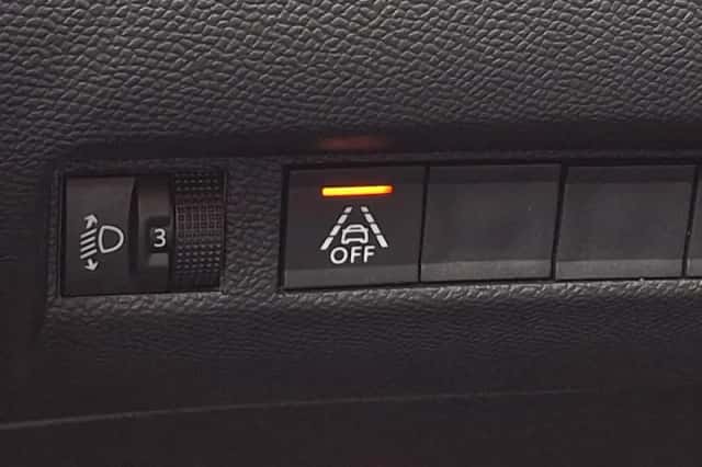 Peugeot 2008 (2021) thumbnail 15
