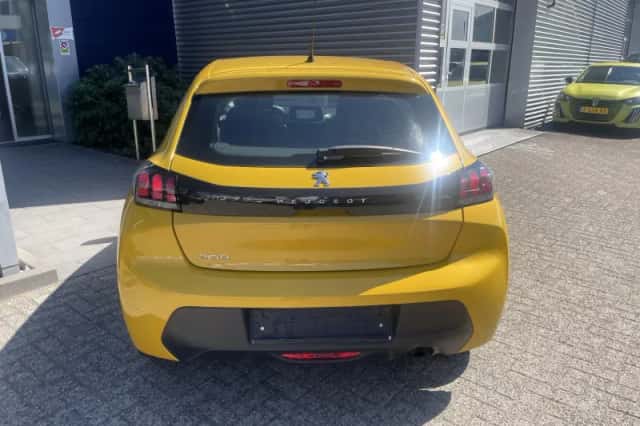 Peugeot 208 (2022) thumbnail 6
