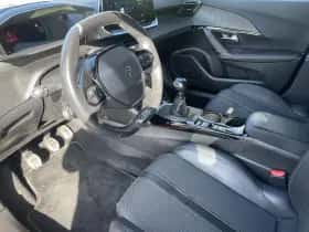 Peugeot 2008 (2020) thumbnail 12