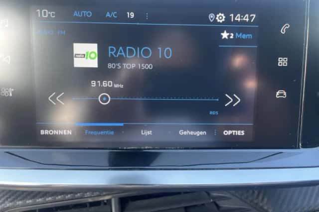 Peugeot 2008 (2020) thumbnail 20