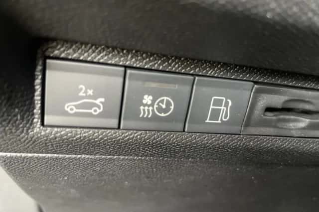 Peugeot 308 (2025) thumbnail 18