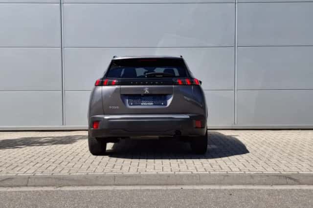 Peugeot 2008 (2023) thumbnail 5