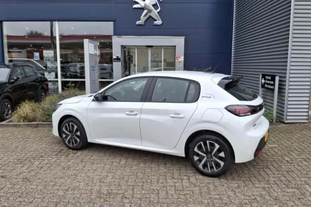 Peugeot 208 (2025) thumbnail 6