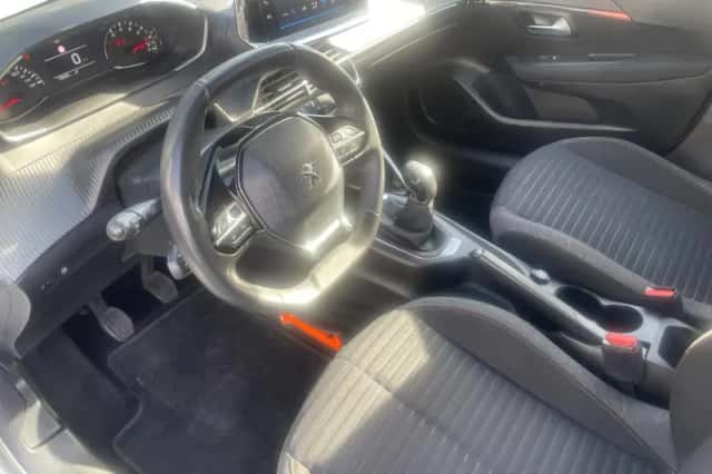 Peugeot 208 (2021) thumbnail 11