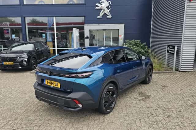 Peugeot 408 (2023) thumbnail 6