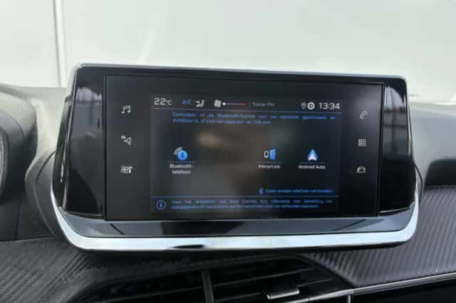 Peugeot 2008 (2022) thumbnail 15