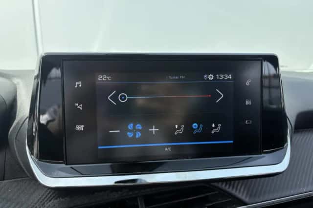 Peugeot 2008 (2022) thumbnail 18