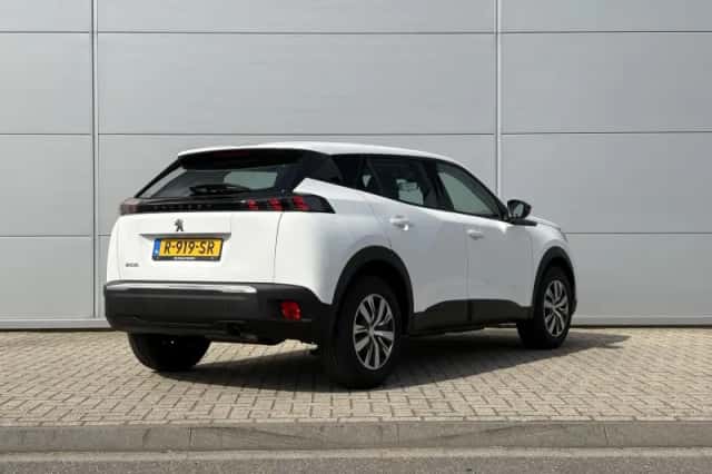 Peugeot 2008 (2022) thumbnail 6