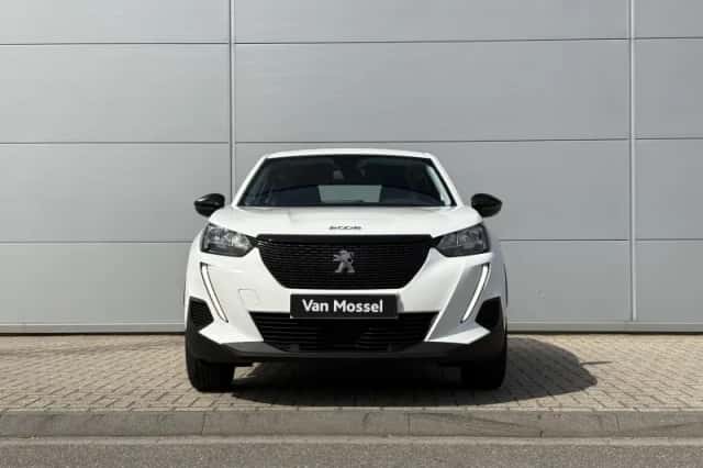 Peugeot 2008 (2022) thumbnail 8