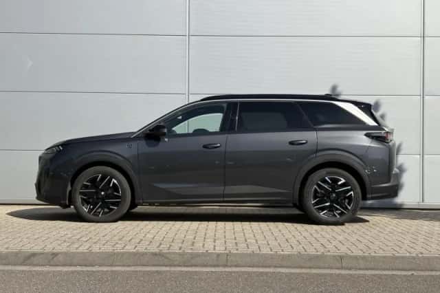 Peugeot 5008 (2025) thumbnail 3
