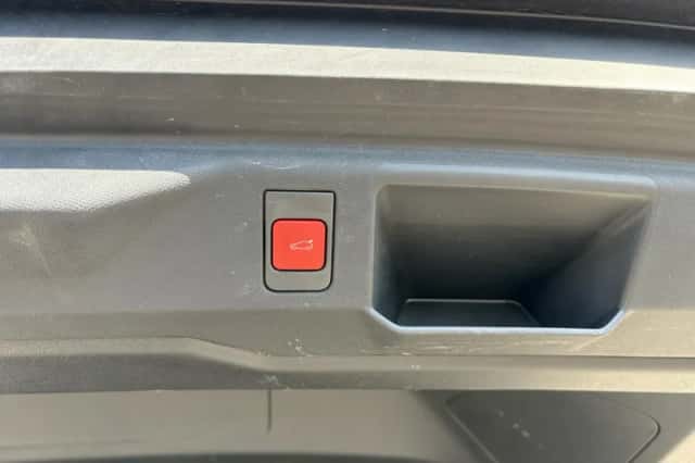 Peugeot 5008 (2025) thumbnail 25