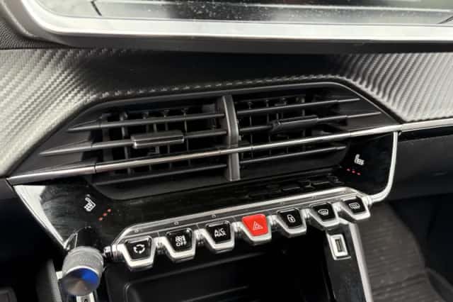 Peugeot 208 (2021) thumbnail 13